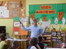 Inscenizowana historia pisma i komunikacji - Michał Zawadka i uczniowie klasy 3 Szkoły Podstawowej nr 2