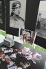 Zdjęcie puzzli z Anielą Dulską w tle wystawa poświęcona Gabrieli Zapolskiej